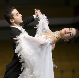 Cristina Danu si Mihai Gavrilescu - Academia de Dans