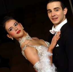 Cristina Danu si Mihai Gavrilescu - Academia de Dans